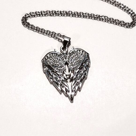 925 Sliver Heart Wings Angel Necklace Christmas Birthday Valentine Gift - NEW! - Picture 1 of 8